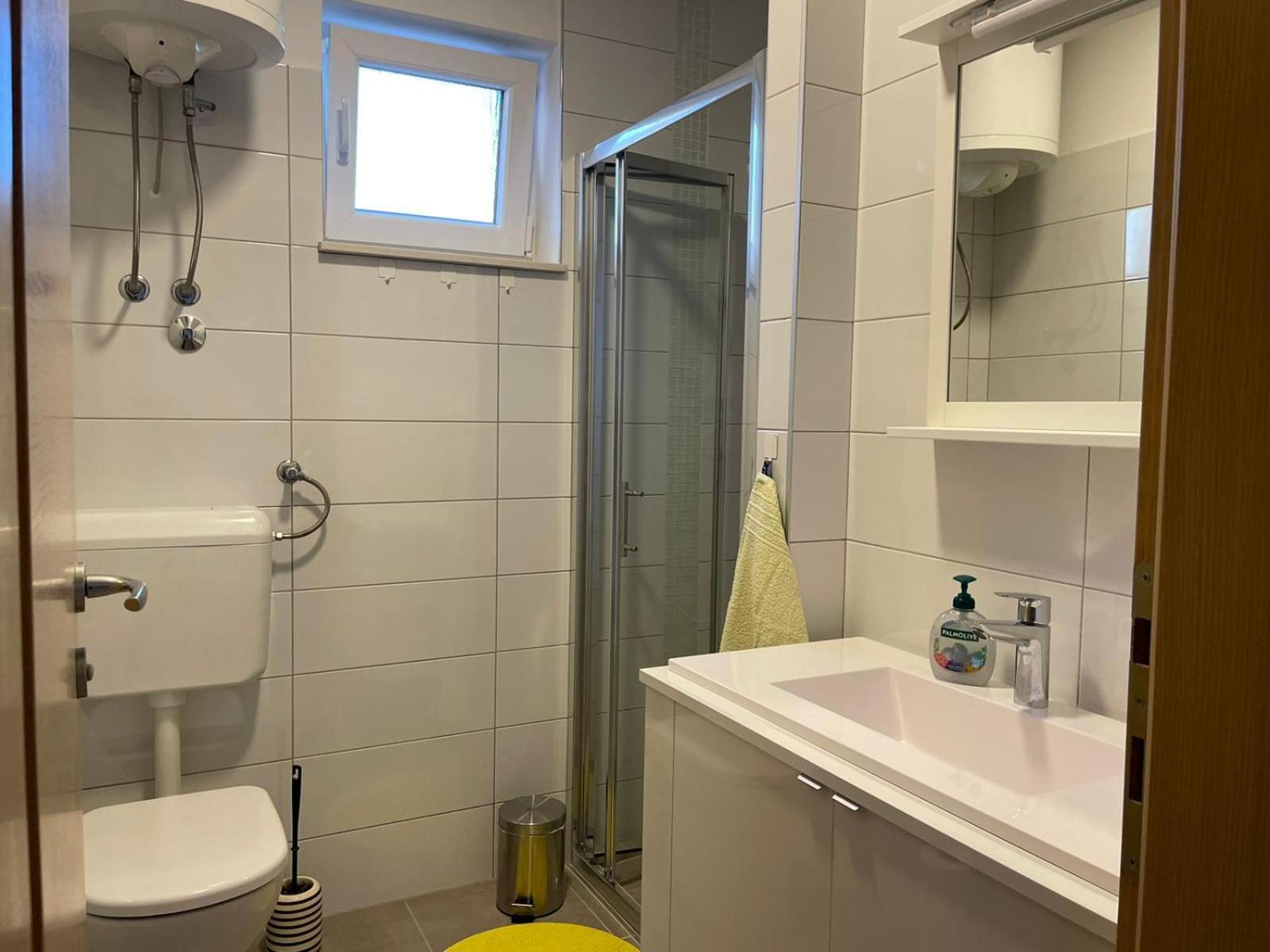 Family Apartment B&B Biograd Na Moru Buitenkant foto