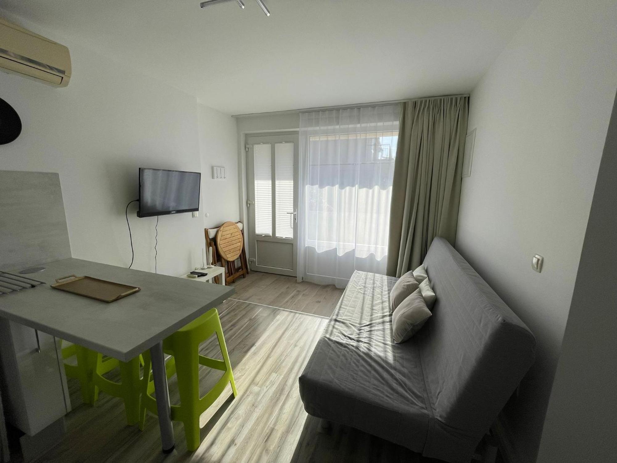 Family Apartment B&B Biograd Na Moru Buitenkant foto