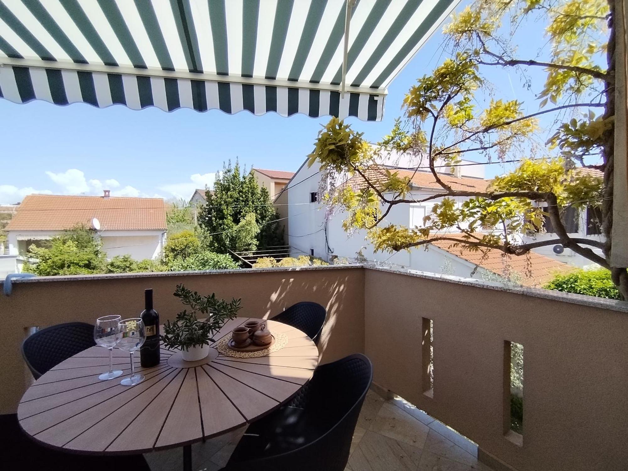 Family Apartment B&B Biograd Na Moru Buitenkant foto