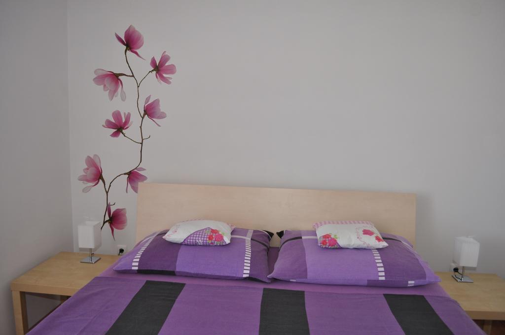 Family Apartment B&B Biograd Na Moru Buitenkant foto